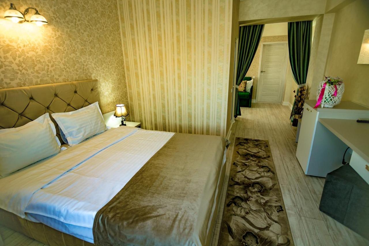 Hotel Floare De Iris Vama Veche Esterno foto