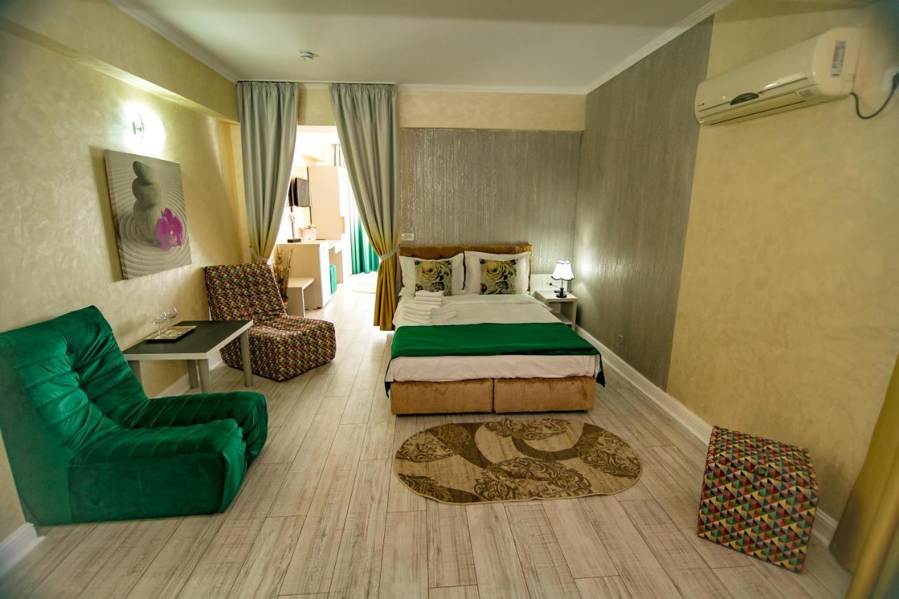 Hotel Floare De Iris Vama Veche Esterno foto
