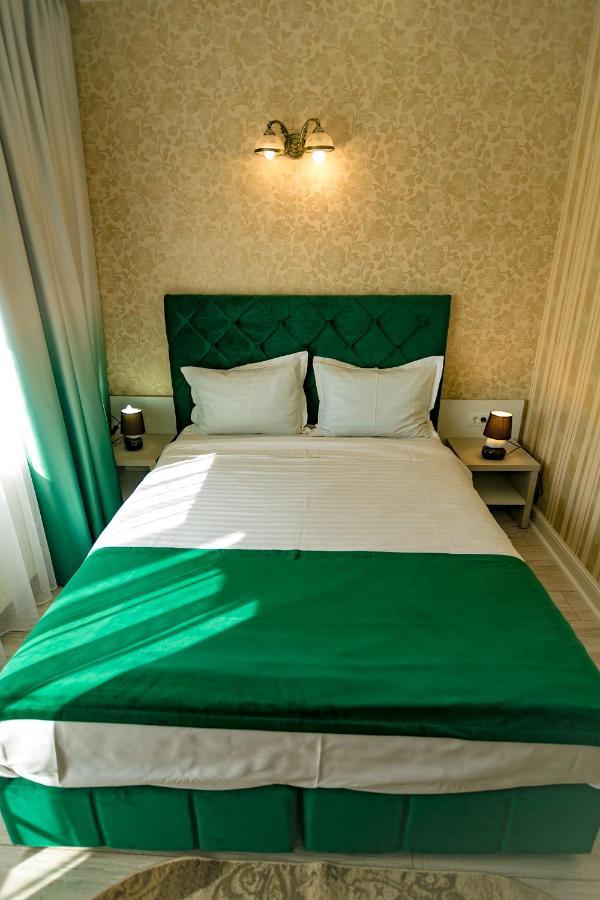 Hotel Floare De Iris Vama Veche Esterno foto